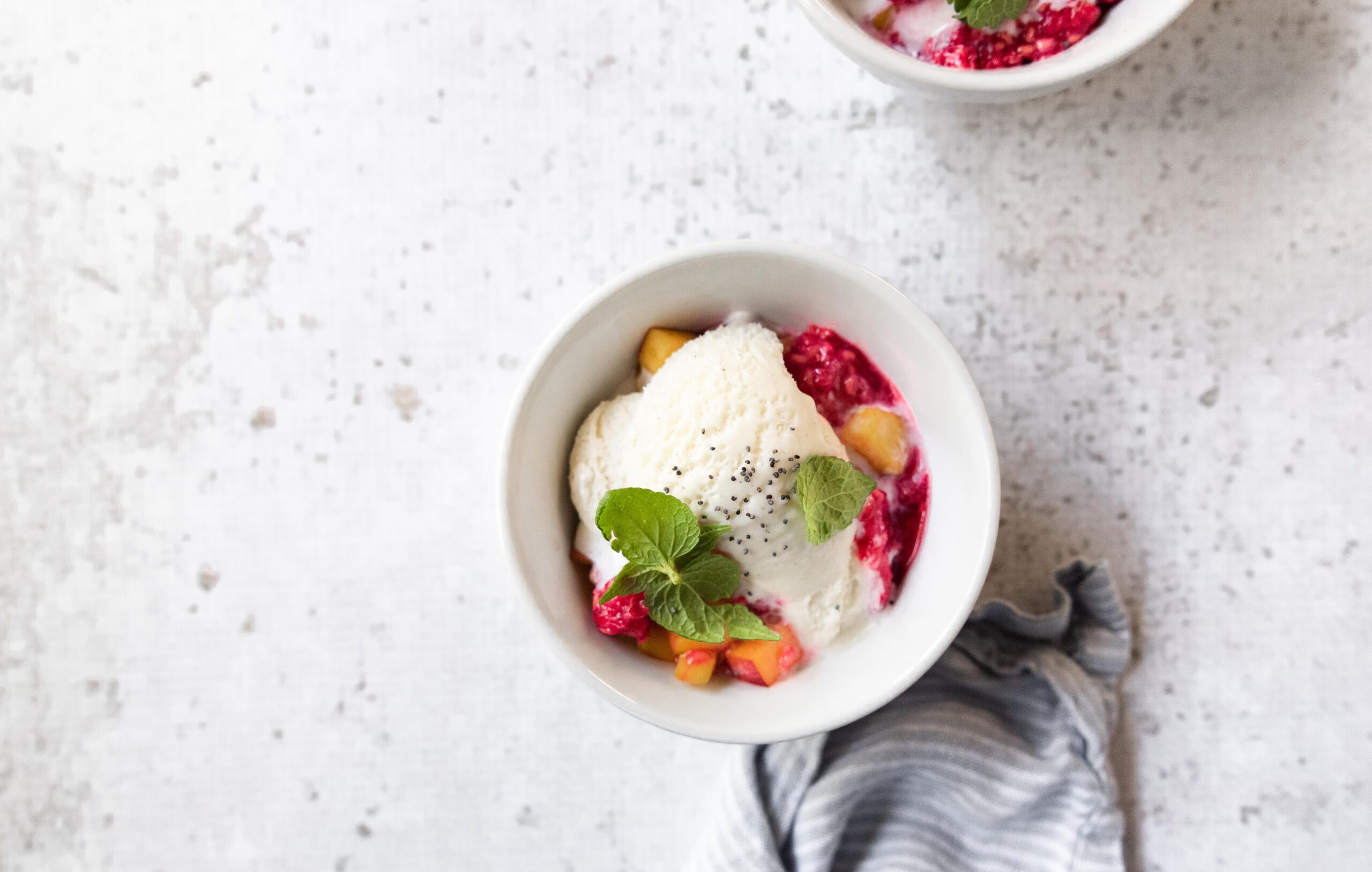 Quick Peach Melba